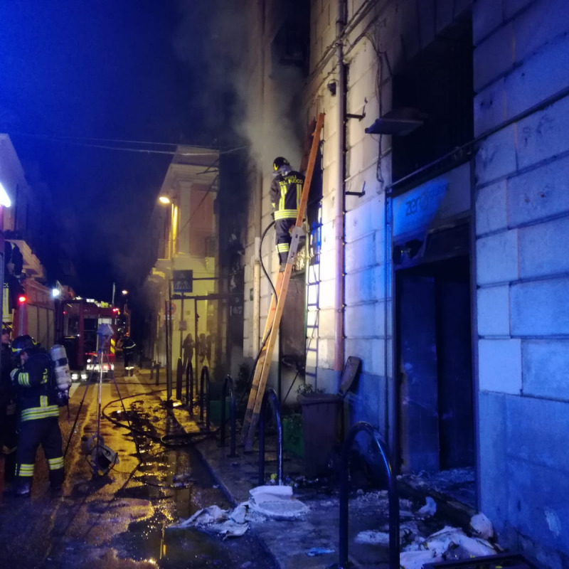 Incendio del negozio "Zero Glutine" a Reggio