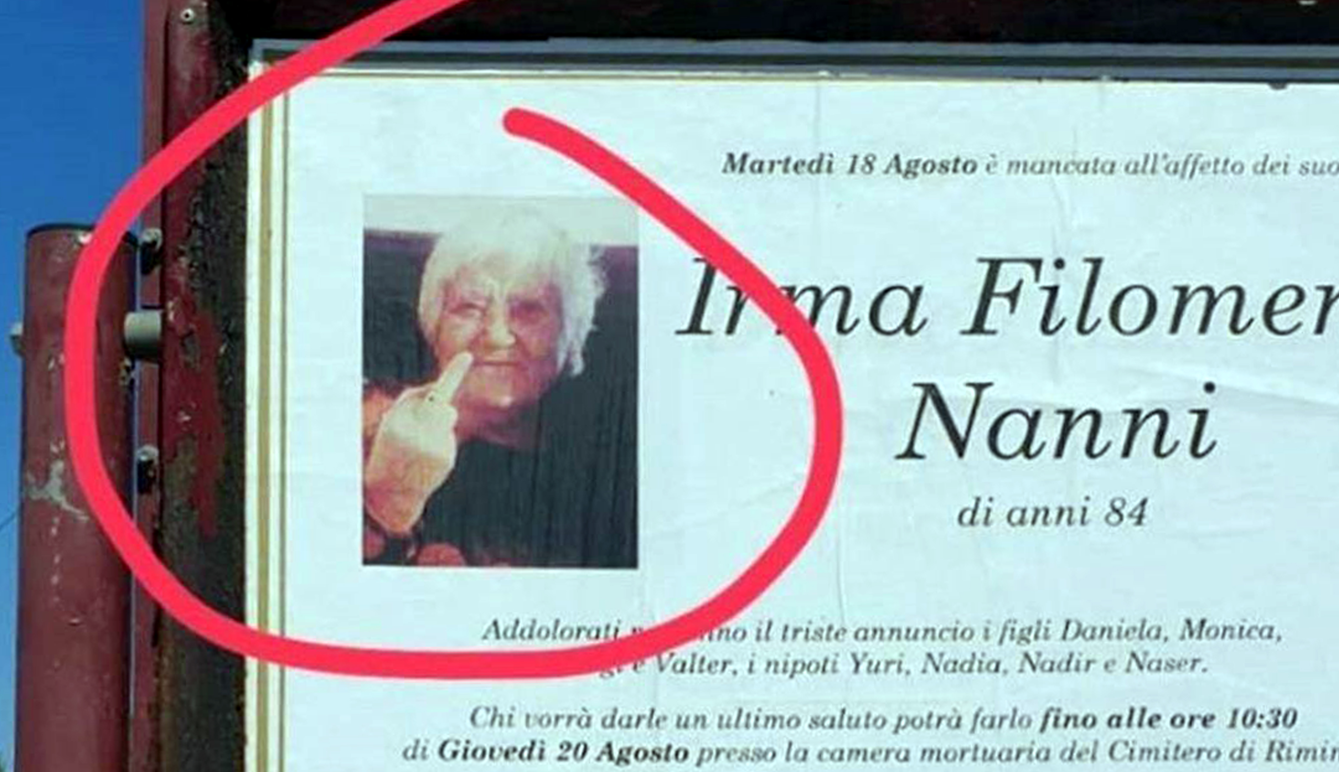Sul Manifesto Funebre Col Dito Medio Alzato Virale Sul Web La Foto Di Una 84enne Gazzetta Del Sud