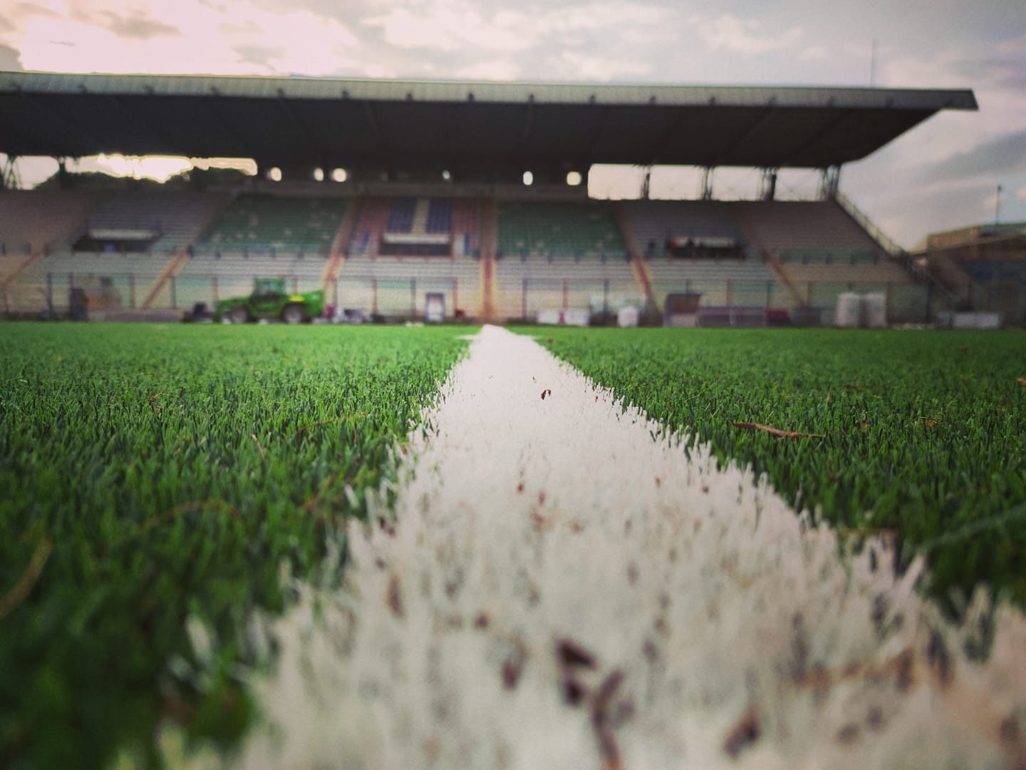 Furto di maglie e scarpe nello stadio della Casertana prima del match col Catania - Gazzetta del Sud
