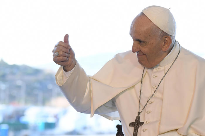 Immacolata, il Papa si reca in piazza di Spagna per rendere omaggio alla  Madonna - Gazzetta del Sud