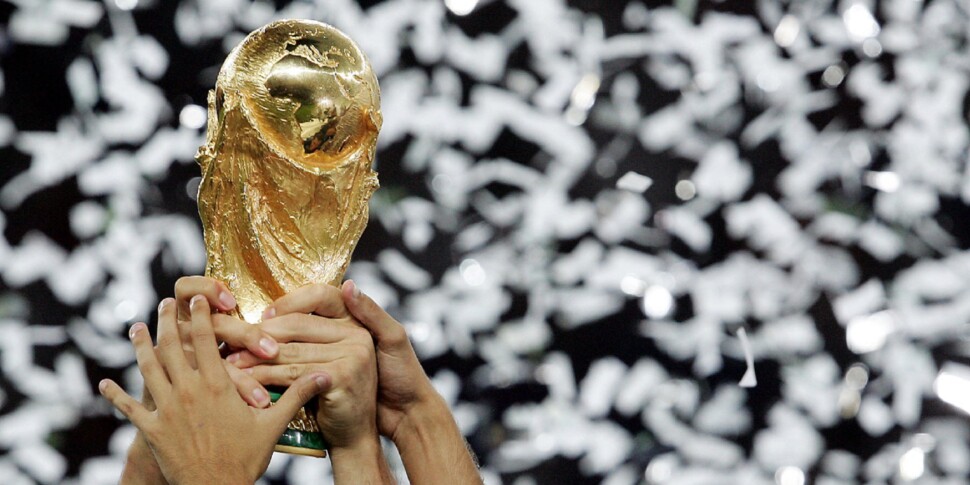 Calcio: mondiali 2030 a 3 Paesi e in 3 continenti:  Marocco Spagna Portogallo e inaugurazione in Sud America