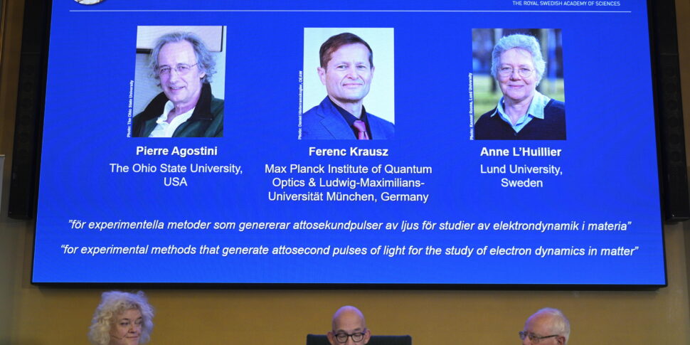 Il Nobel per la Fisica 2023 a Agostini, Krausz e L’Huiller per l’invenzione degli attosecondi