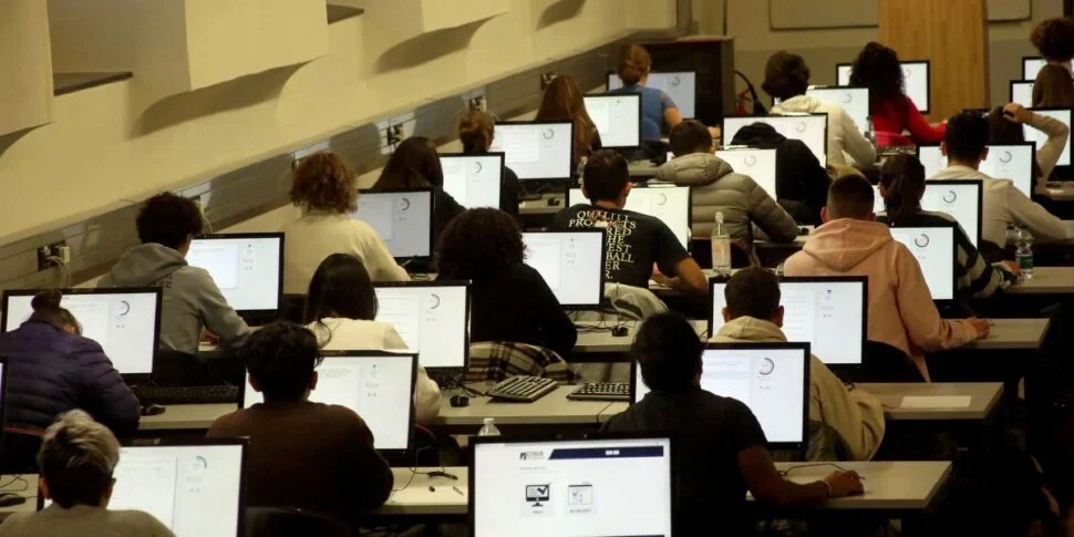 in italia 49 giovani palestinesi per studiare nelle universit224 grazie al programma iupals