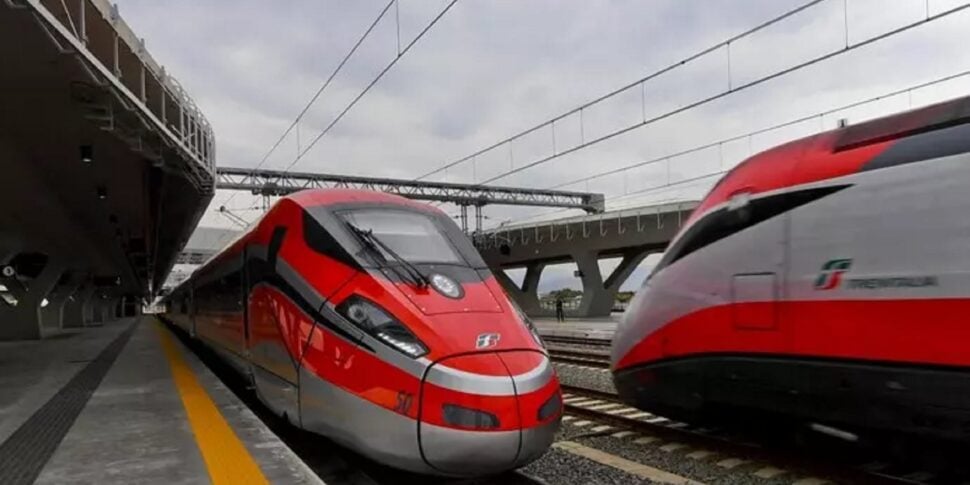 danneggiata la linea ferroviaria del brennero ritardi dei treni di oltre un ora da Feedpress.me danneggiata la linea ferroviaria del brennero ritardi dei treni di oltre un ora