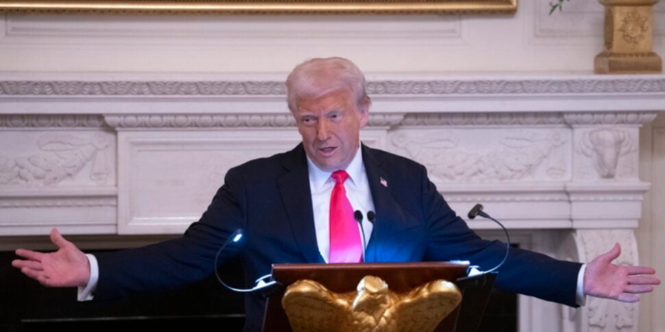 Venezuela, Trump: "A un certo punto parlerò con Maduro". Poi l Venezuela, Trump: "A un certo punto parlerò con Maduro". Poi l