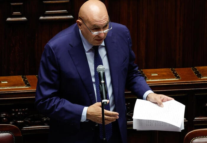 Il ministro Crosetto: "La nostra linea sull Il ministro Crosetto: "La nostra linea sull