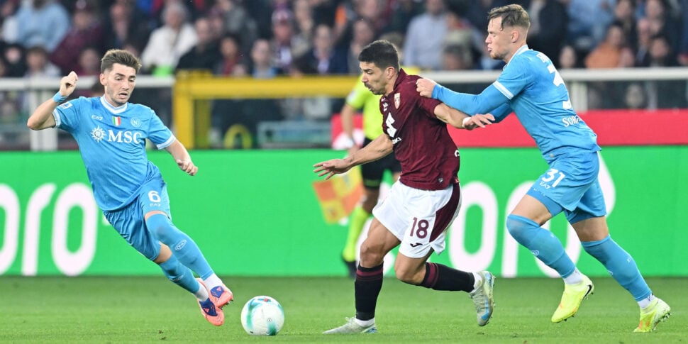 Il Napoli cade a Torino, decide l Il Napoli cade a Torino, decide l