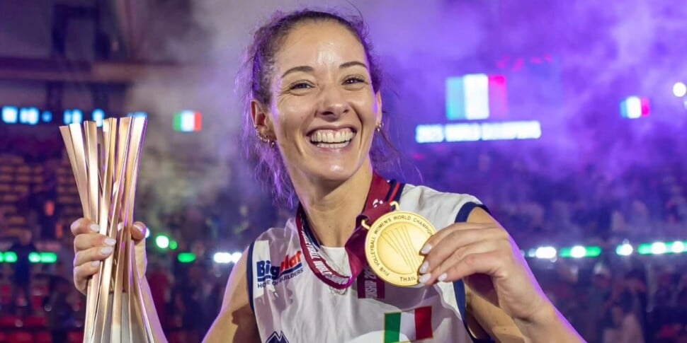 ufficiale l addio di moki de gennaro alla nazionale italiana di pallavolo grazie maglia azzurra