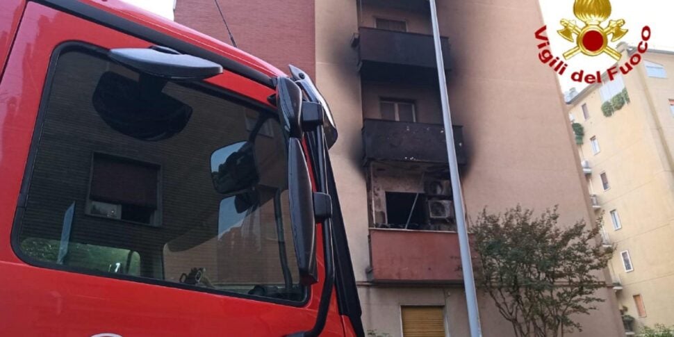 Tragico incendio in provincia di Milano, morti madre padre e figlio