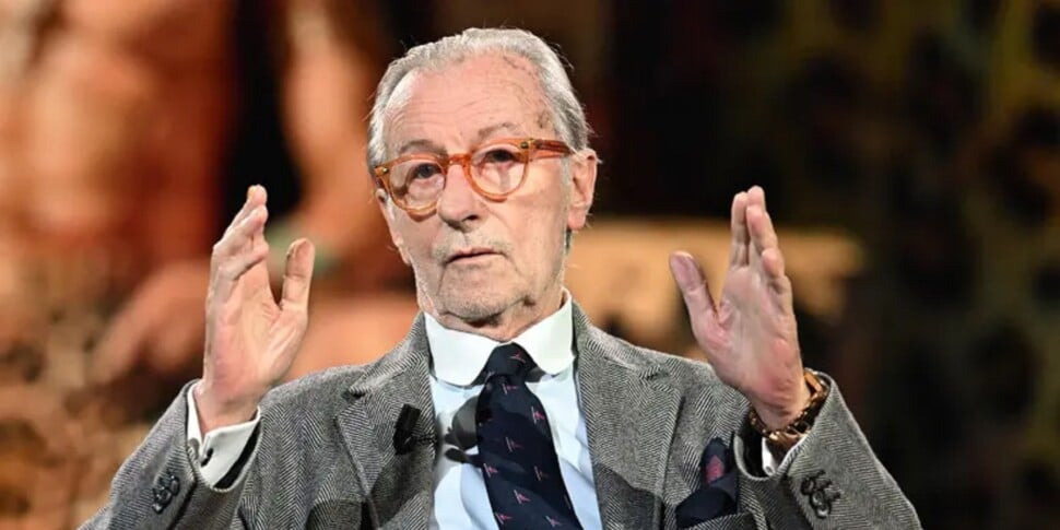 vittorio feltri hanno provato ad aggredirmi uscendo da casa ne ho colpito uno con un pugno e sono scappati