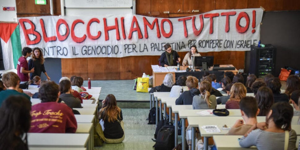 Sciopero pro Palestina, caos a Livorno: bloccato l