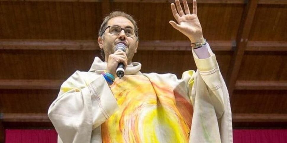 Prete patteggia dopo sesso con minore a Cuneo, ora il processo canonico. Il sacerdote è stato rimosso e allontanato dalla diocesi