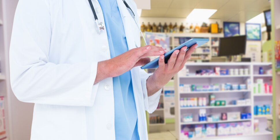 il 6 novembre sciopero dei 60mila farmacisti dipendenti contratto scaduto i sindacati federfarma torni a trattare