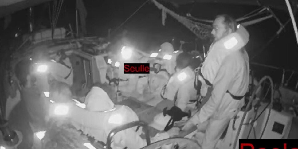 Flotilla, gli attivisti: «Altre 30 imbarcazioni ancora in navigazione, siamo a 47 miglia da Gaza»