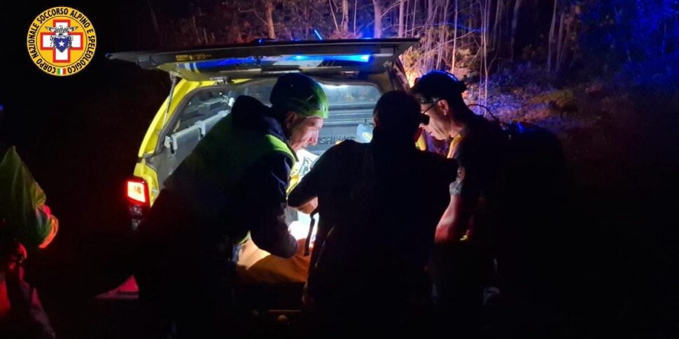 Cadono in una zona impervia: due uomini feriti sull Cadono in una zona impervia: due uomini feriti sull