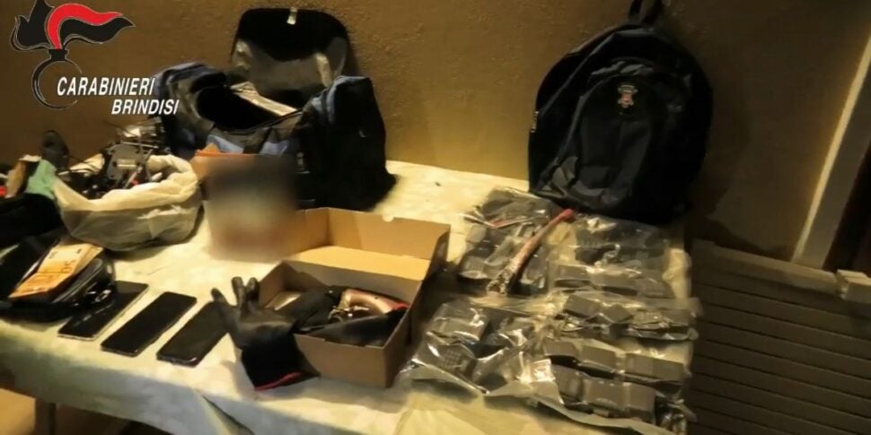 era irreperibile da due anni arrestato il 49enne onofrio margaritondo ritenuto ex contrabbandiere affiliato alla sacra corona unita da Feedpress.me era irreperibile da due anni arrestato il 49enne onofrio margaritondo ritenuto ex contrabbandiere affiliato alla sacra corona unita