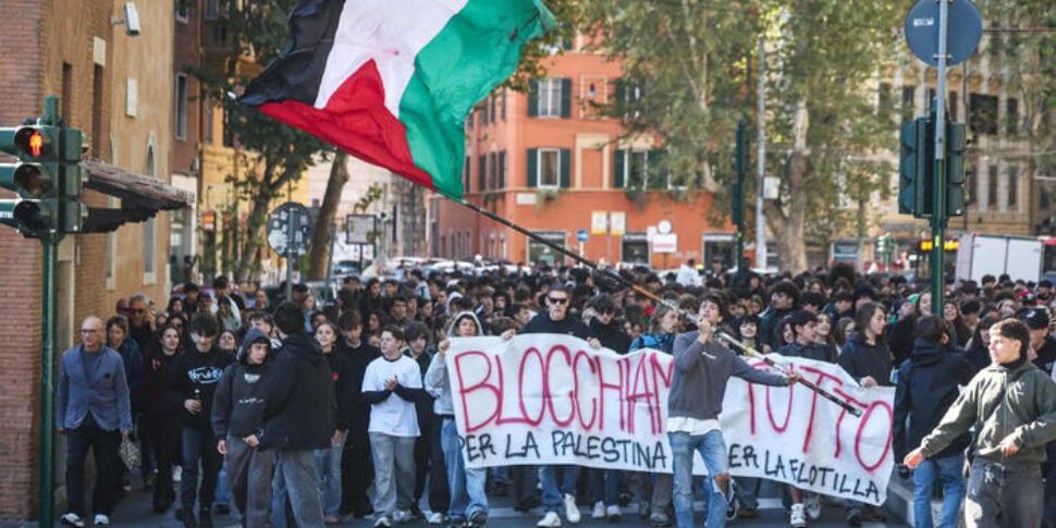 Sciopero pro Palestina, caos a Livorno: bloccato l