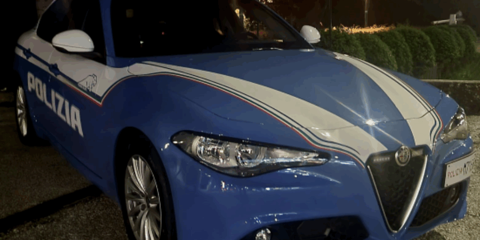 Catanzaro Lido, non li fanno fumare nel locale e aggrediscono i proprietari: quattro giovani colpiti da “Daspo Willy”