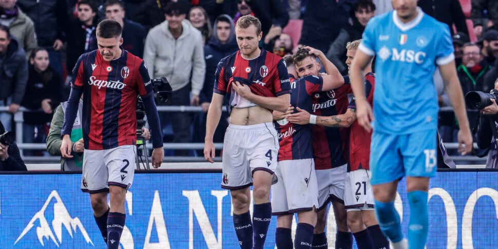 Il Napoli cade 2 0 a Bologna, gol di Dallinga e Lucumì. Genoa Fiorentina 2 2, un punto per neo tecnici Il Napoli cade 2 0 a Bologna, gol di Dallinga e Lucumì. Genoa Fiorentina 2 2, un punto per neo tecnici