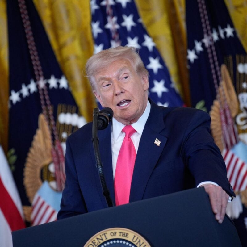 "Le scuse non bastano". Trump vuole 5 miliardi da Bbc