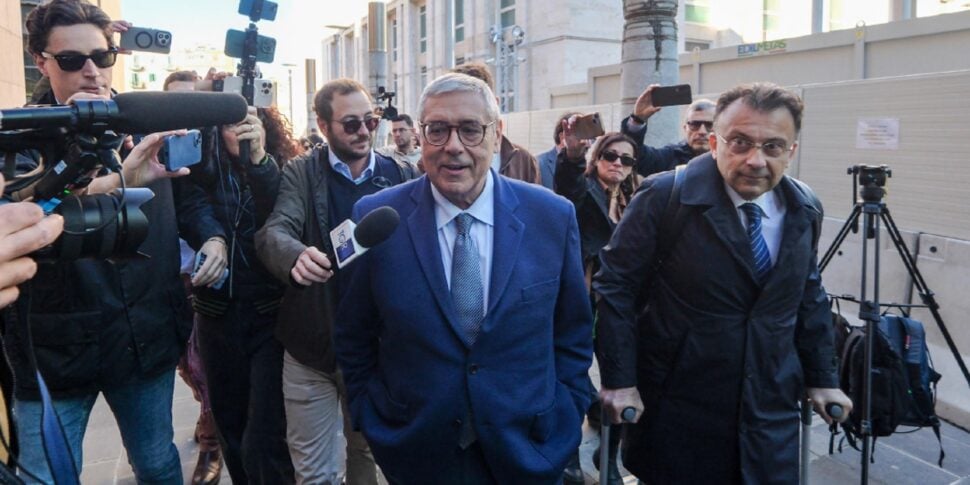 Caso appalto Asp Siracusa, Cuffaro si difende: “Responsabilità di altri attori”