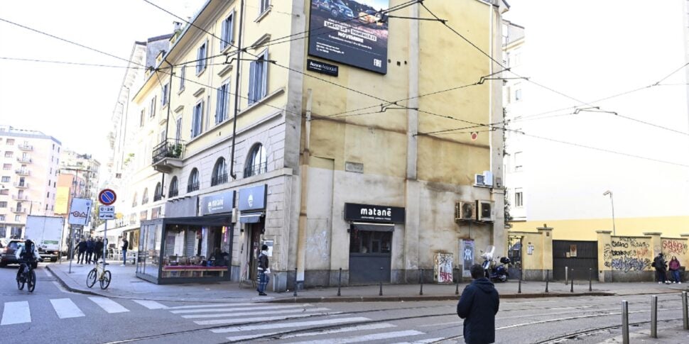 un 22enne accoltellato e rapinato a milano resta invalido lesioni permanenti a una gamba 5 ragazzi arrestati da Feedpress.me un 22enne accoltellato e rapinato a milano resta invalido lesioni permanenti a una gamba 5 ragazzi arrestati