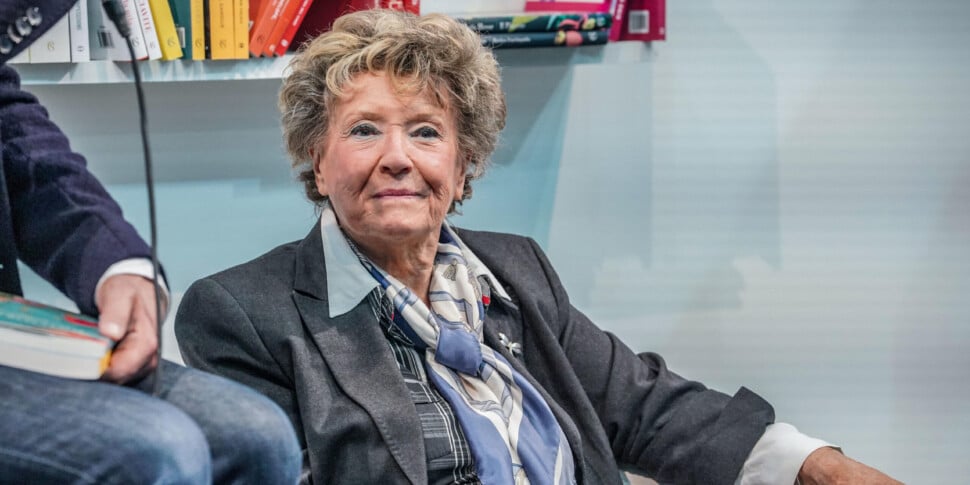 Dacia Maraini durante la giornata di apertura della XXXIII edizione del Salone Internazionale del libro di Torino, 14 ottobre 2021. ANSA/JESSICA PASQUALON