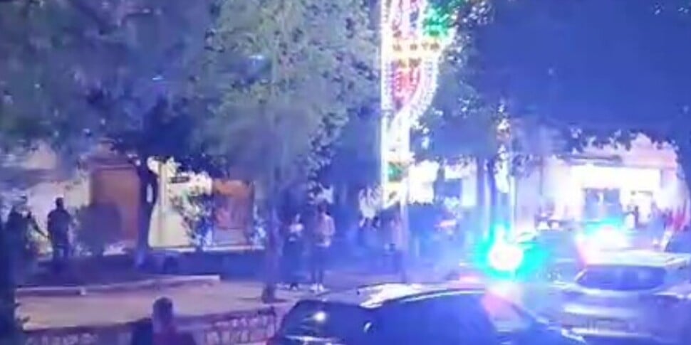 Palermo, rissa durante la festa patronale: sospesa per dieci giorni l Palermo, rissa durante la festa patronale: sospesa per dieci giorni l