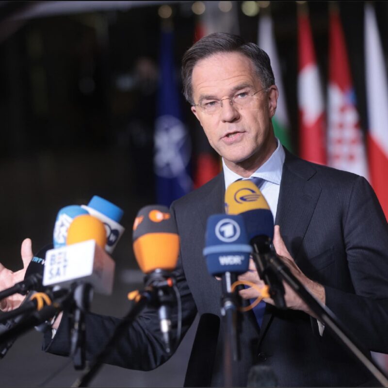 Rutte: “Pressione su Mosca essenziale”. Nella Nato aumentano le ...