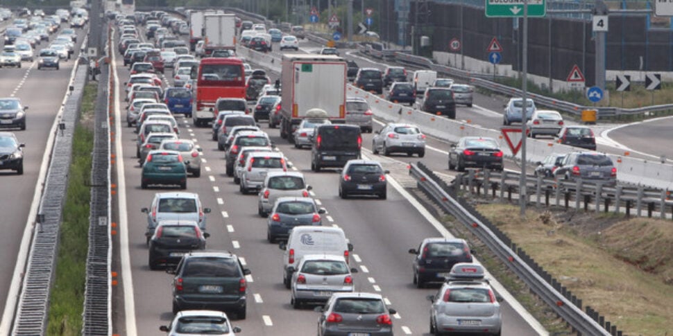 Autorità Trasporti: ok ai rimborsi per disagi autostradali. Ecco come funzionerà dal 2026