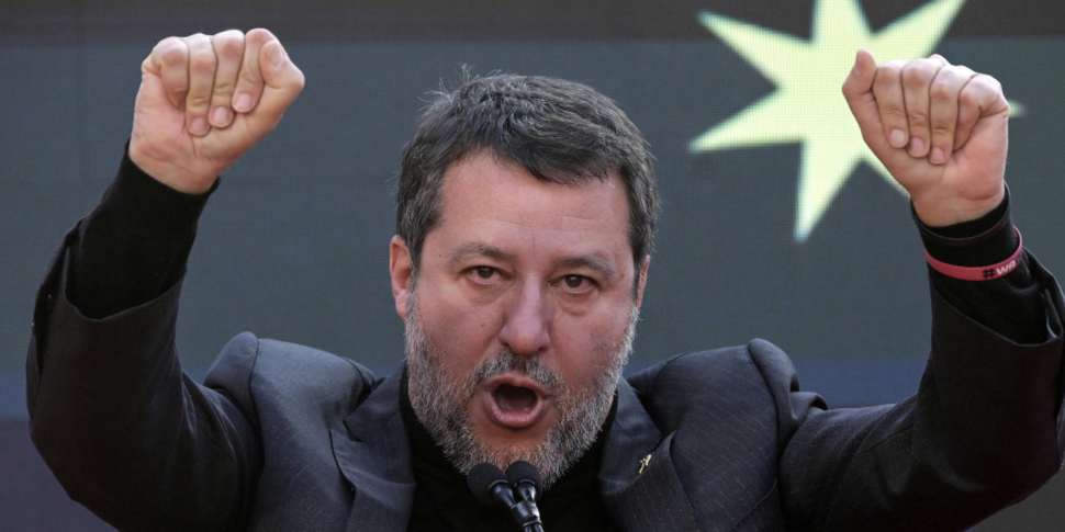 ponte sullo stretto salvini dal palco di atreju si far224 non ci fermeranno n233 alghe n233 pipistrelli n233 piccioni da Feedpress.me ponte sullo stretto salvini dal palco di atreju si far224 non ci fermeranno n233 alghe n233 pipistrelli n233 piccioni