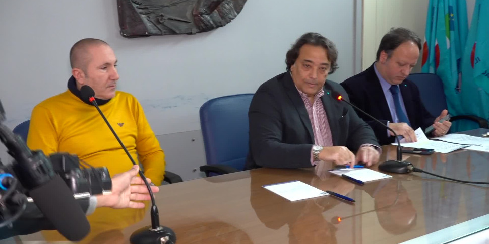 messina 800 precari dei servizi sociali nel limbo la uil chiama alla mobilitazione al palazzo dei leoni da Feedpress.me messina 800 precari dei servizi sociali nel limbo la uil chiama alla mobilitazione al palazzo dei leoni