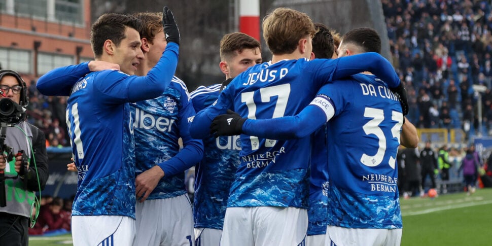 Il Como non si ferma più: i lariani sono una macchina da gol, 6 0 al Torino e gioco spumeggiante