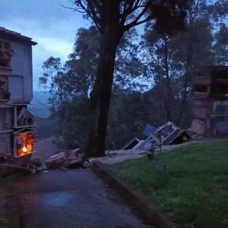 Mareggiata a Catanzaro Lido (foto di Salvatore Monteverde)