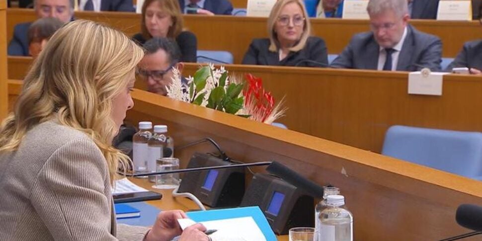 meloni sulla legge elettorale dialogo con l opposizione s236 una riforma che consente a chi vince di governare 5 anni da Feedpress.me meloni sulla legge elettorale dialogo con l opposizione s236 una riforma che consente a chi vince di governare 5 anni