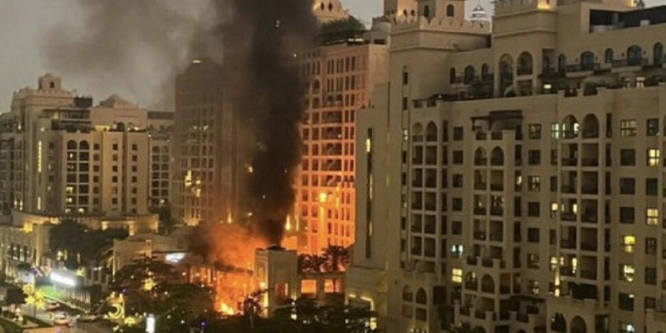 ansia per 204 studenti italiani bloccati a dubai da Feedpress.me ansia per 204 studenti italiani bloccati a dubai