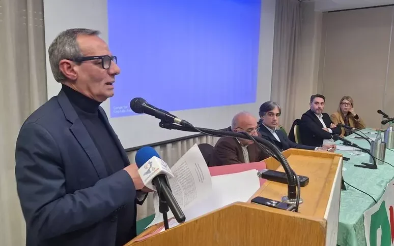 Reggio Calabria, Mimmo Battaglia candidato unico Pd alle primarie del centrosinistra Reggio Calabria, Mimmo Battaglia candidato unico Pd alle primarie del centrosinistra
