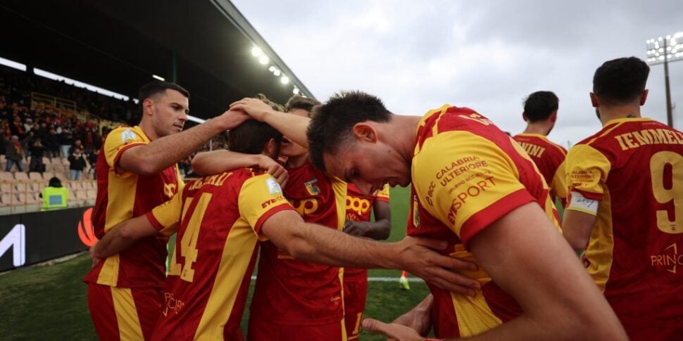 Catanzaro Modena, recupero fissato per il 14 aprile alle 19 Catanzaro Modena, recupero fissato per il 14 aprile alle 19