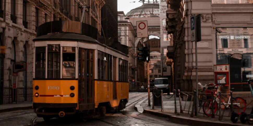 chat sessiste tra dipendenti atm milano con immagini di parti intime di donne da Gazzettadelsud.it chat sessiste tra dipendenti atm milano con immagini di parti intime di donne