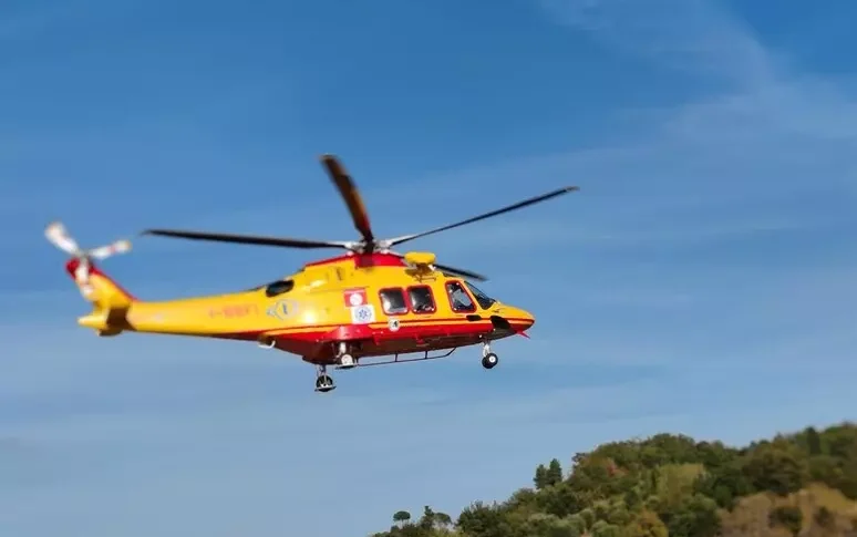 studentessa precipita da una finestra a scuola ad ascoli 14enne in gravi condizioni da Feedpress.me studentessa precipita da una finestra a scuola ad ascoli 14enne in gravi condizioni