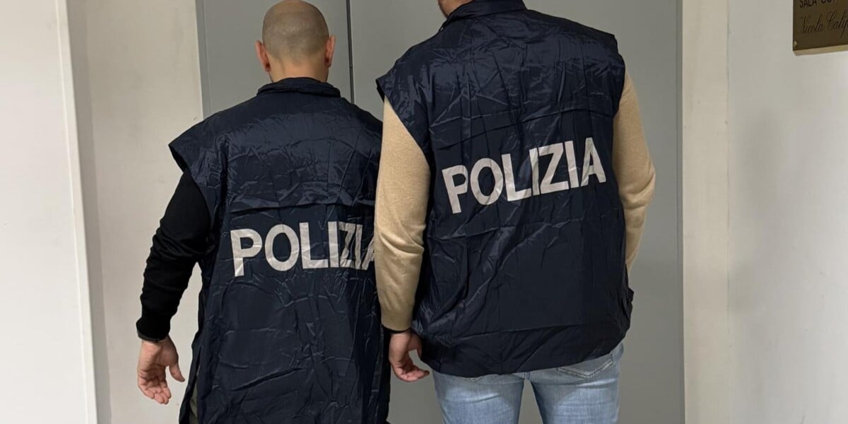 cellula terroristica anarchica e attentato all alta velocit224 roma firenze 7 arresti da Gazzettadelsud.it cellula terroristica anarchica e attentato all alta velocit224 roma firenze 7 arresti