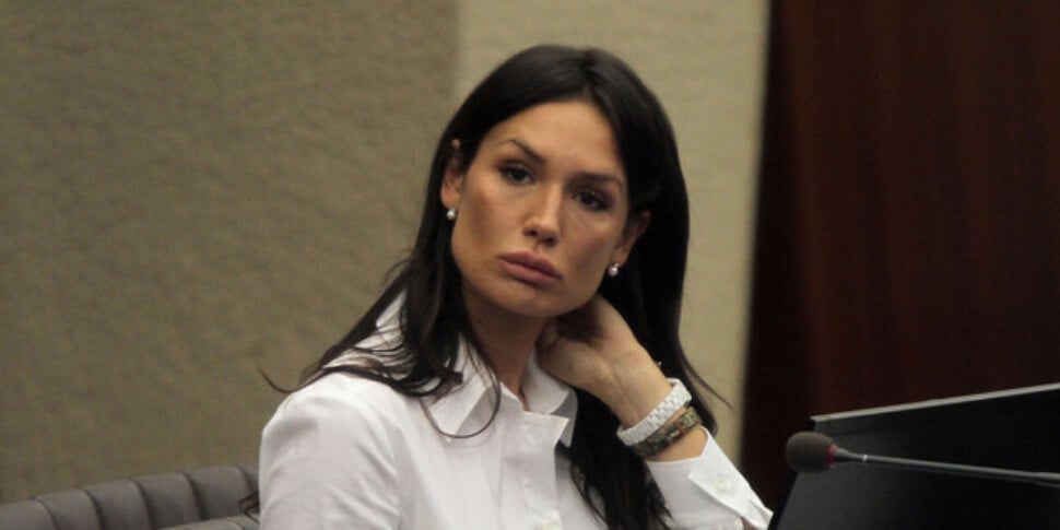 grazia a nicole minetti per il ruby bis il quirinale motivi umanitari legati a un familiare minore da Feedpress.me grazia a nicole minetti per il ruby bis il quirinale motivi umanitari legati a un familiare minore