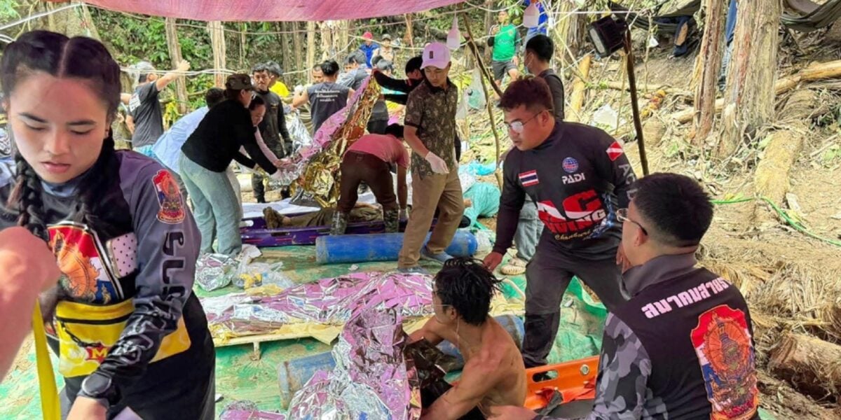 cinque persone intrappolate escono dalla grotta in laos ancora due dispersi da Feedpress.me cinque persone intrappolate escono dalla grotta in laos ancora due dispersi