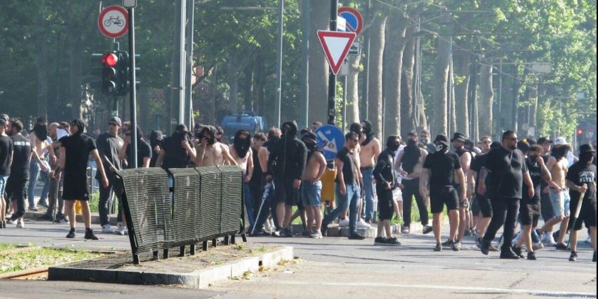 incidenti un ferito grave e proteste finisce pari il derby del caos tra torino e juventus da Feedpress.me incidenti un ferito grave e proteste finisce pari il derby del caos tra torino e juventus