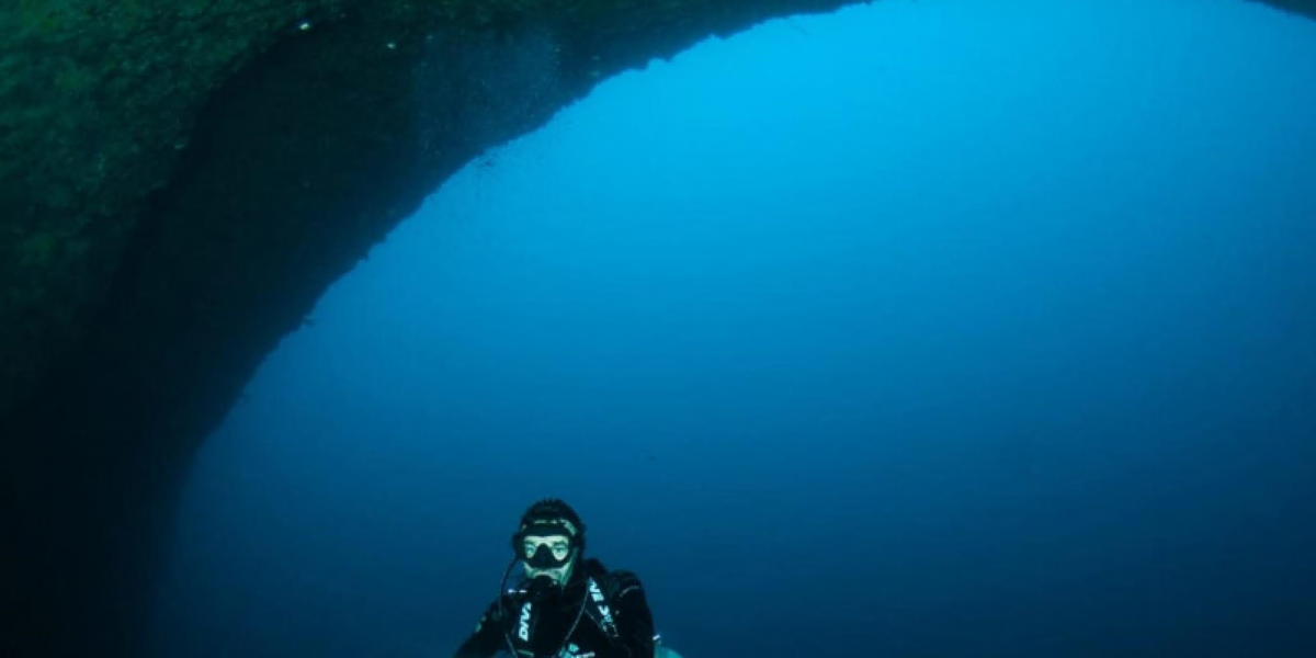 recuperati alle maldive gli ultimi due corpi dei sub italiani morti nella grotta da Feedpress.me recuperati alle maldive gli ultimi due corpi dei sub italiani morti nella grotta