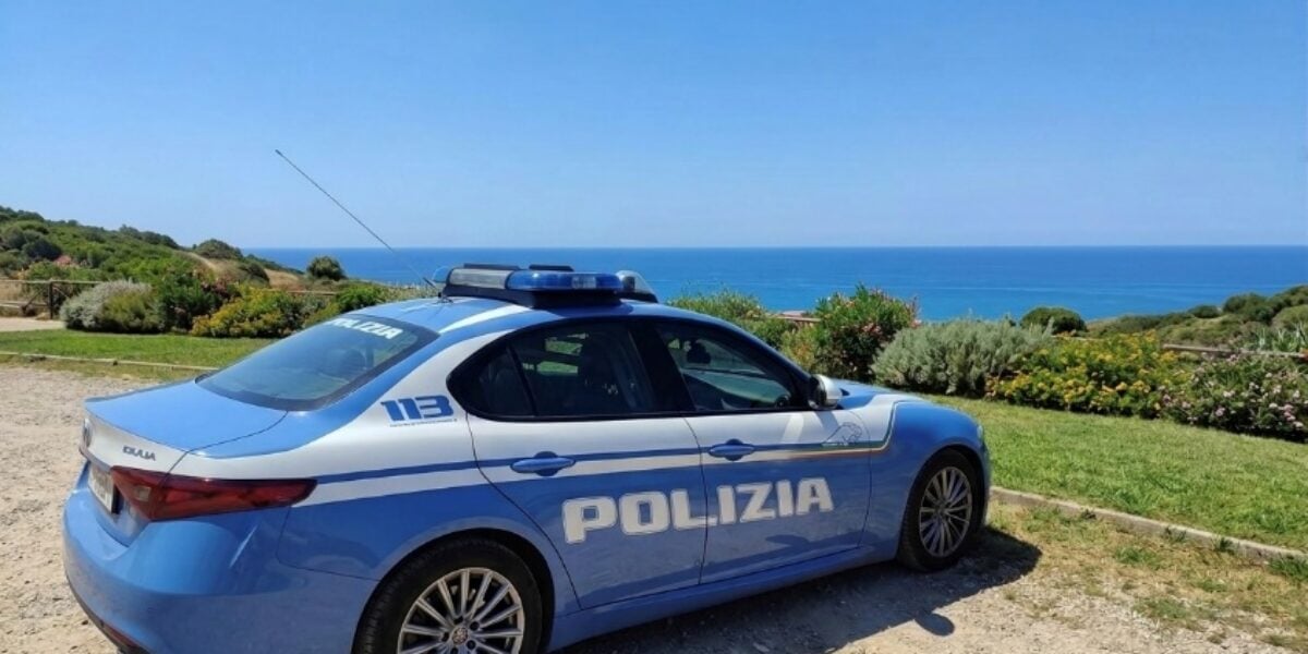 sicurezza estiva a crotone i sindacati contro il questore turni irregolari fermi l ordinanza da Gazzettadelsud.it sicurezza estiva a crotone i sindacati contro il questore turni irregolari fermi l ordinanza