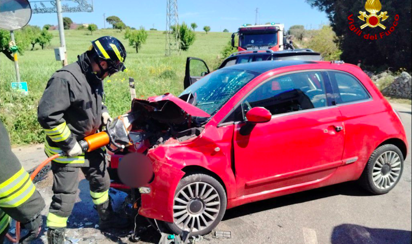 scontro frontale sulla provinciale ostuni ceglie messapica morta una 21enne due feriti