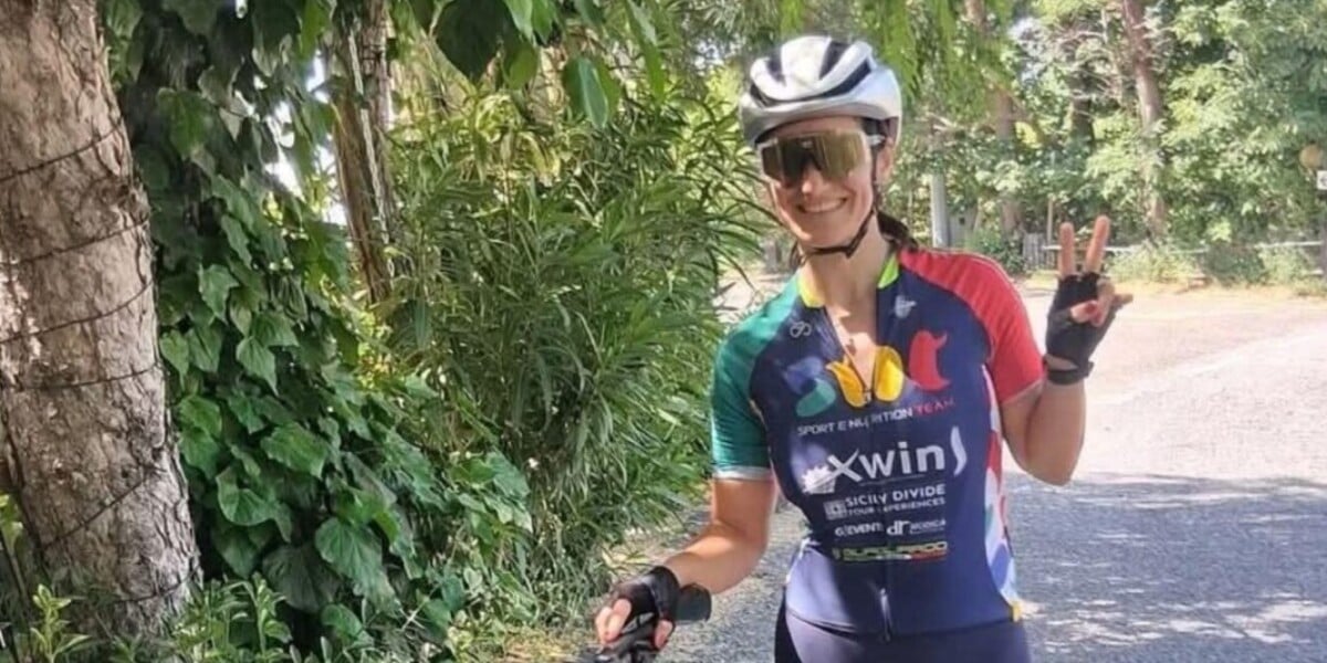 auto travolge un gruppo di ciclisti alle porte di palermo muore una donna da Gazzettadelsud.it auto travolge un gruppo di ciclisti alle porte di palermo muore una donna
