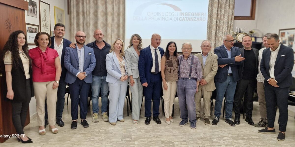 ordine degli ingegneri di catanzaro francesco dattilo eletto nuovo presidente da Gazzettadelsud.it ordine degli ingegneri di catanzaro francesco dattilo eletto nuovo presidente