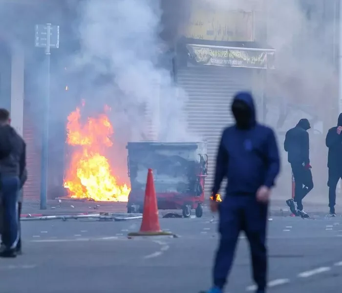 nord irlanda migliaia in piazza a belfast contro il razzismo da Feedpress.me nord irlanda migliaia in piazza a belfast contro il razzismo